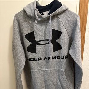 Under armour sweatshirt